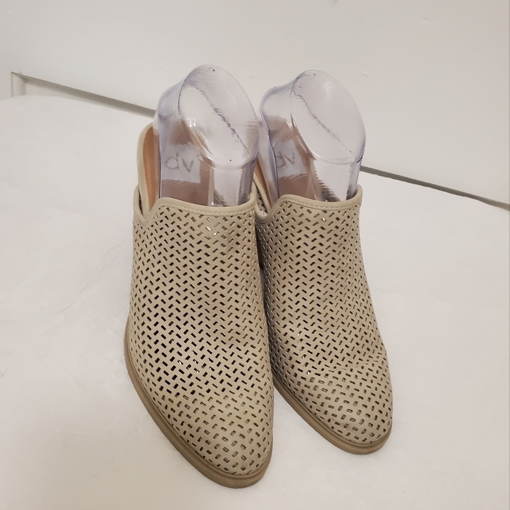 DV Dolce Vita Kenli Mule Booties Taupe in Color Perforated size 8.5